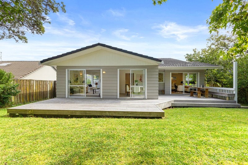 82A Beach Road, Mellons Bay, Auckland - Carousel 1