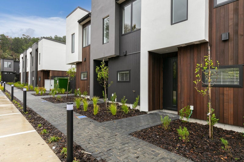 12/28 Raukawa Street, Stokes Valley, Lower Hutt - Carousel 1