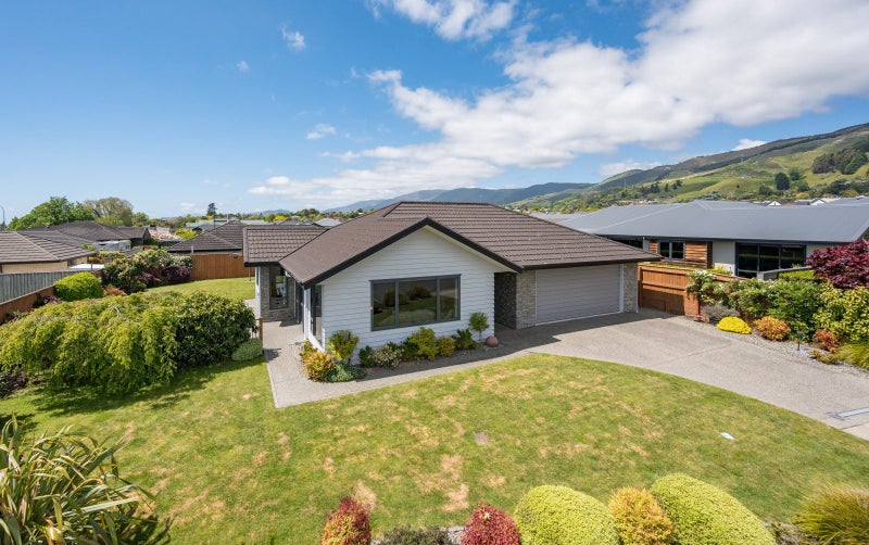 10 Calla Grove, Richmond - Carousel 23