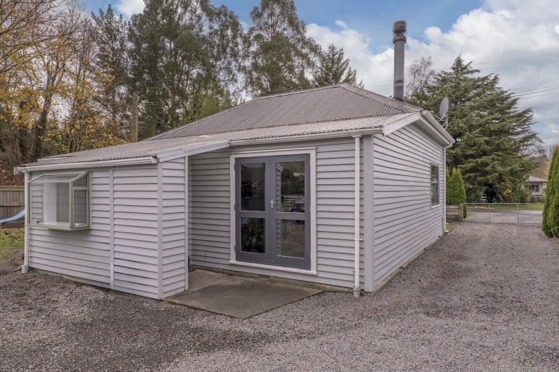 11 Philip Street, Coalgate - Carousel 13