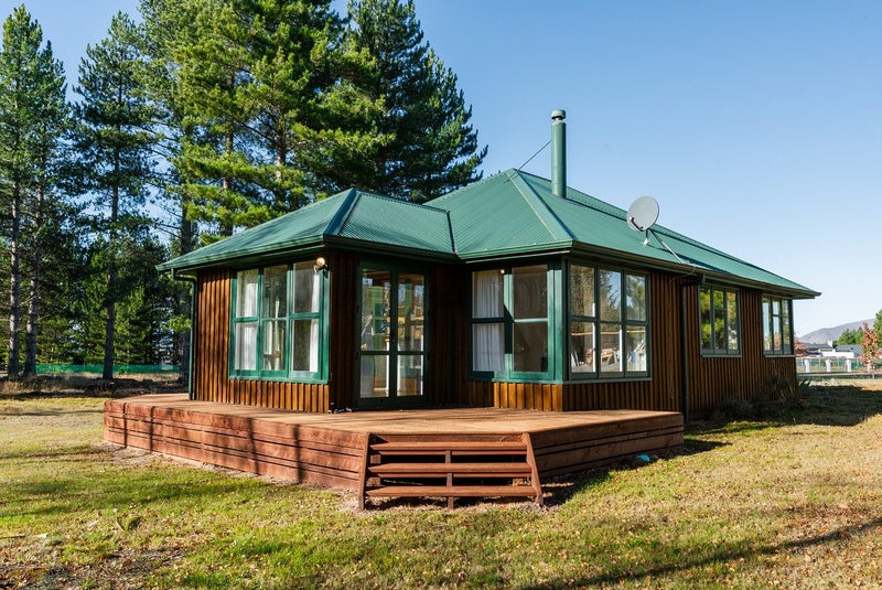 14B North West Arch, Twizel - Carousel 1