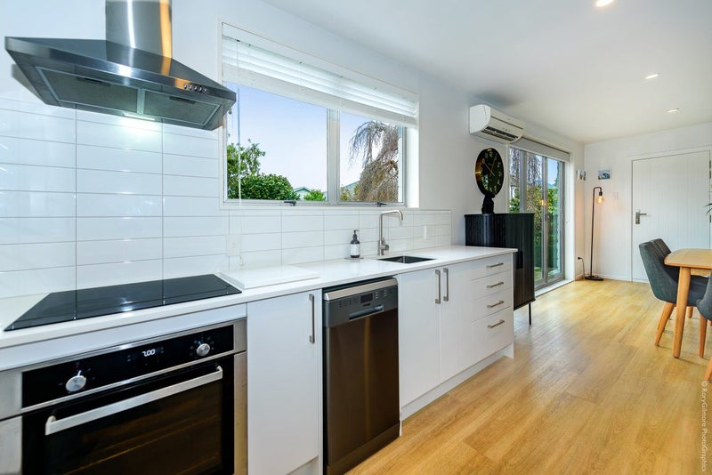 2/84 Perry Street, Papanui, Christchurch - Carousel 2