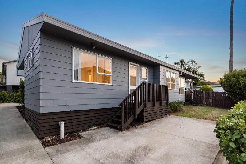 4 Yee Place, Mount Wellington, Auckland - Carousel 1