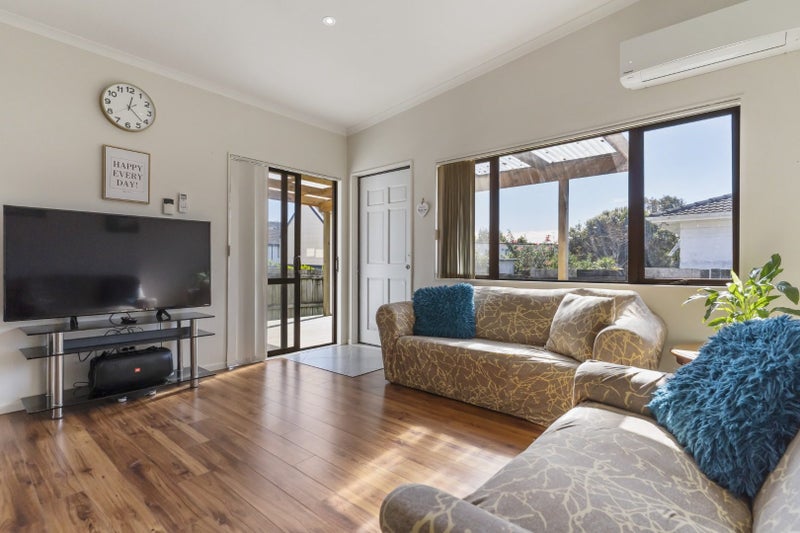 135//135A Pigeon Mountain Rd, Half Moon Bay, Manukau - Carousel 2