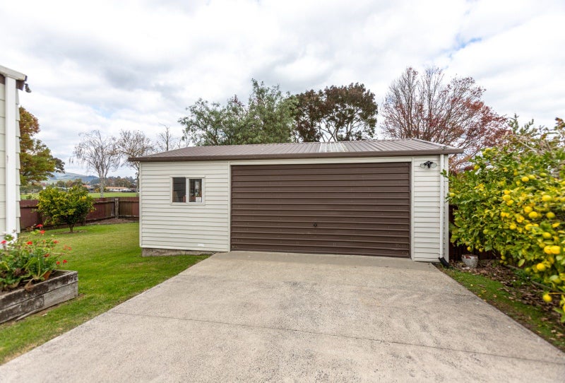 7 Prospect Terrace, Paeroa, Paeroa - Carousel 2