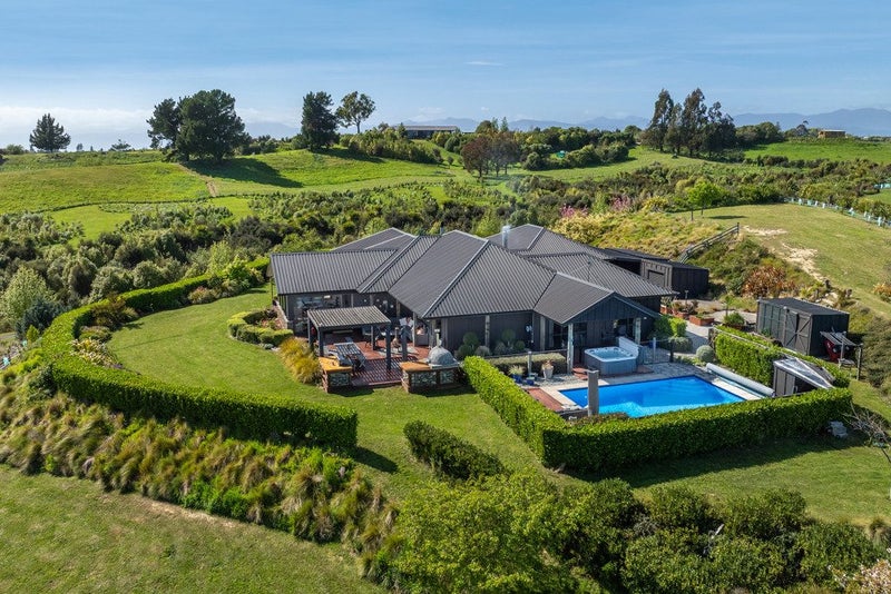 4 Amber Rise, Ruby Bay, Tasman, Nelson / Tasman - Carousel 1