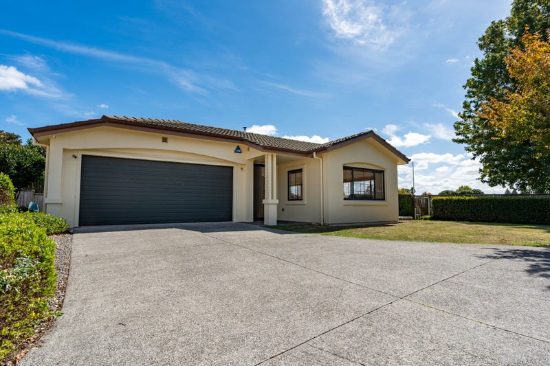 14 Gallery Grove, Flagstaff, Hamilton - Carousel 1