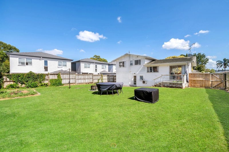 26 Reelick Avenue, Pakuranga Heights, Auckland - Carousel 1