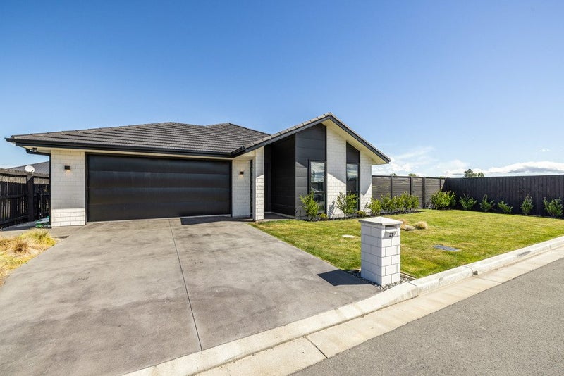 27 Glengael Drive, Halswell, Christchurch - Carousel 2