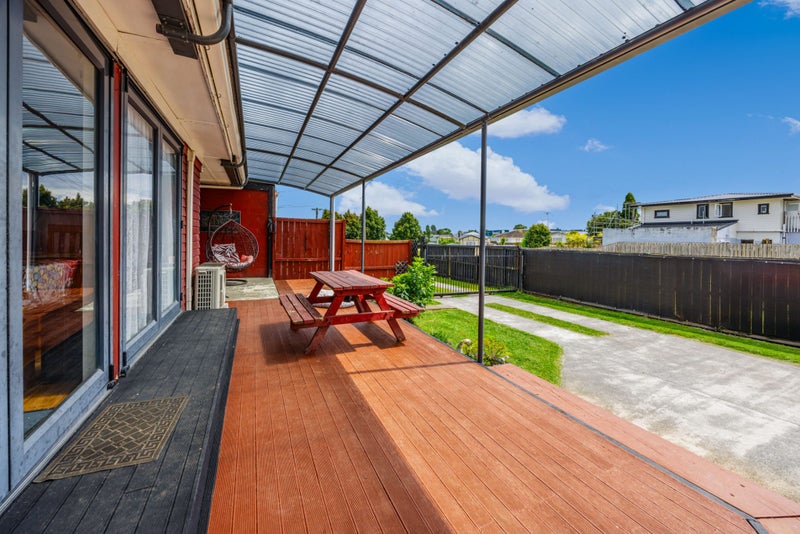 2/16 Takanini Road, Takanini, Auckland - Carousel 1