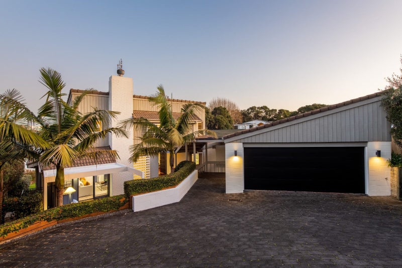 35 Sylvan Park Avenue, Milford, Auckland - Carousel 1