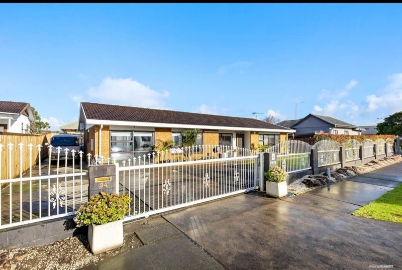 94 Jellicoe Road, Manurewa, Auckland - Carousel 1