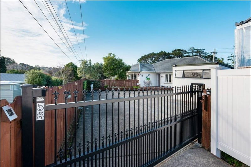 58 Seymour Road, Sunnyvale, Auckland - Carousel 2