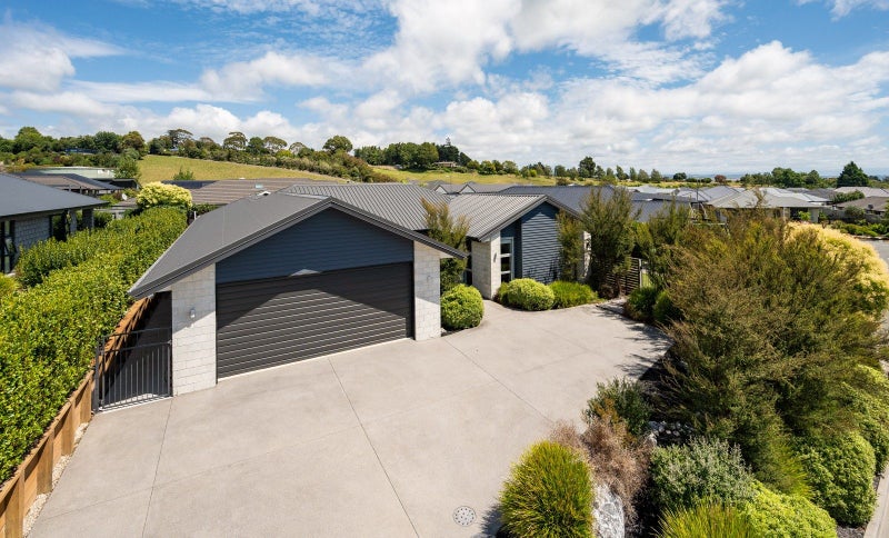 2 Belvedere Drive, Richmond, Richmond - Carousel 2