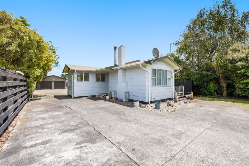 41 Kimberley Grove, Westbrook, Palmerston North - Carousel 1