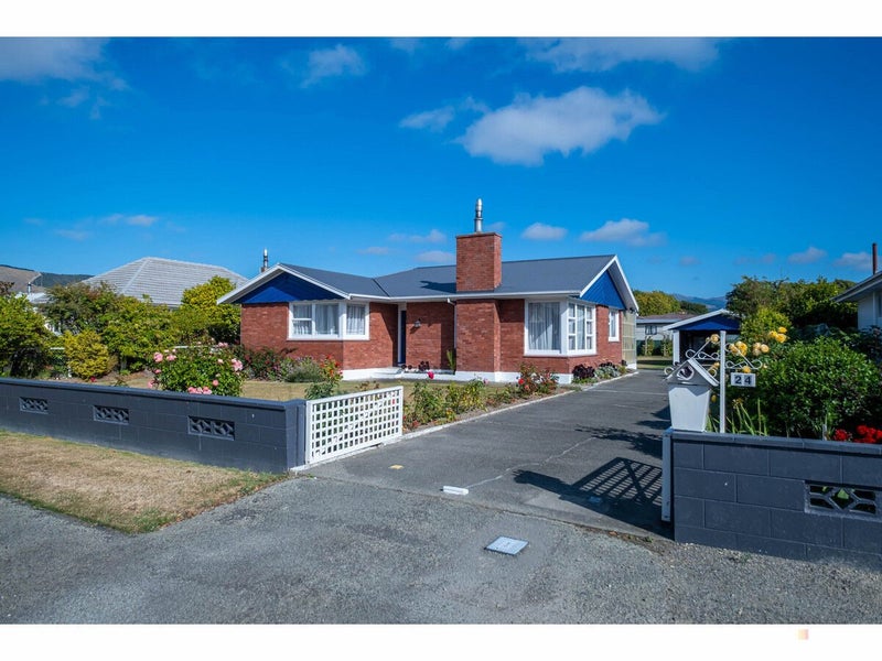 24 Rhodes Street, Waimate, Waimate - Carousel 1