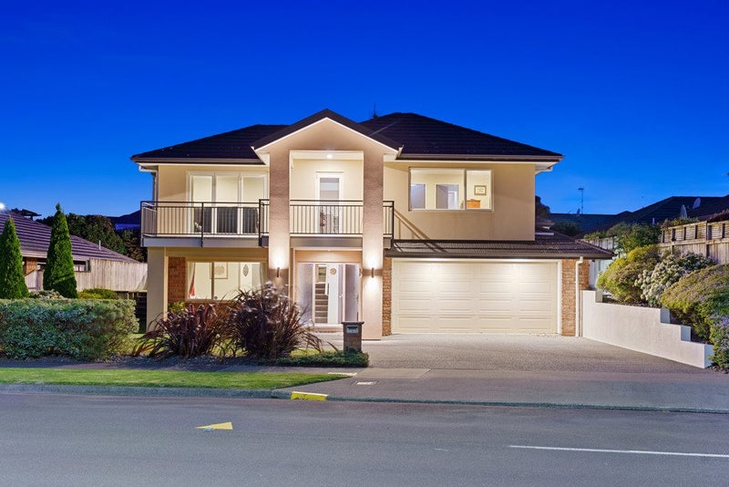 4 Meadow Court, Paraparaumu - Carousel 1