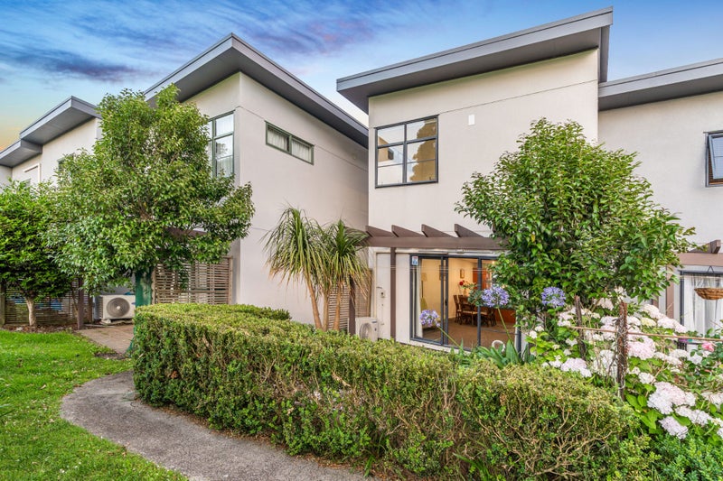 38/42 Holly Street, Avondale, Auckland - Carousel 2