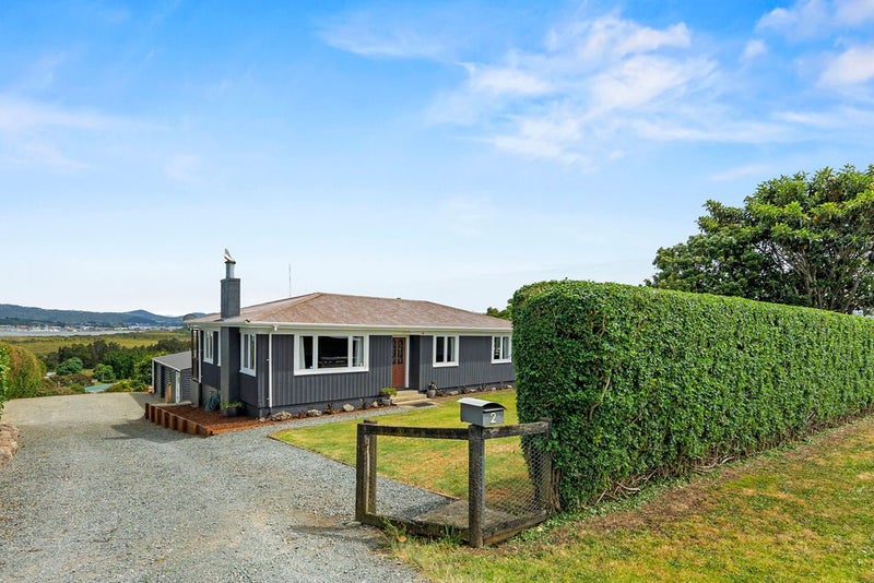 2 Handforth Street, Onerahi, Whangarei - Carousel 1