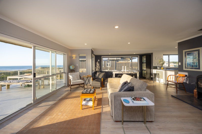 22A Marine Parade South, Foxton Beach, Foxton - Carousel 2