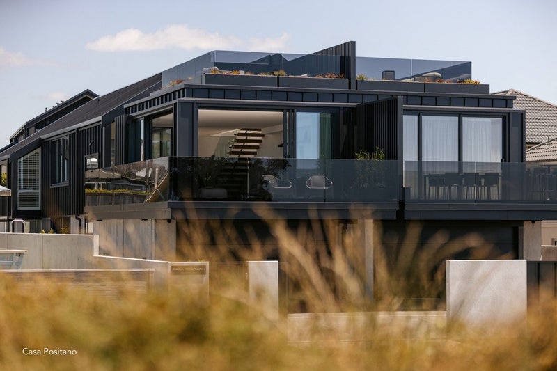 124 Marine Parade, Mount Maunganui, Mount Maunganui - Carousel 2