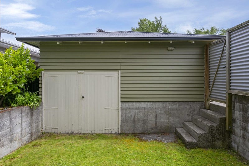 27 Huia Street, Taupo - Carousel 50