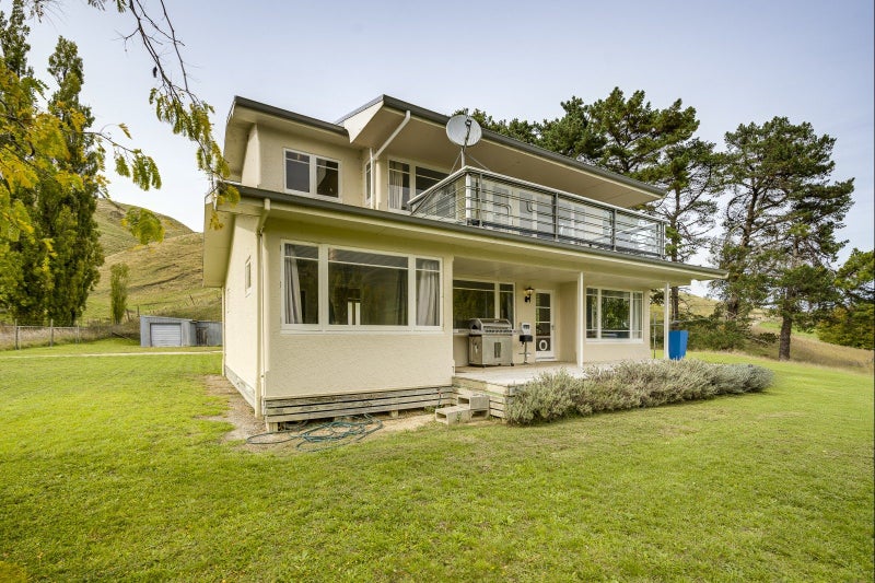 1199 Middle Road, Poukawa, Hastings - Carousel 2