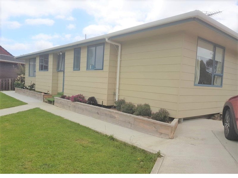 Property Valuation for 6 Doncaster Terrace, Ascot Park, Porirua Trade Me Property Trade Me