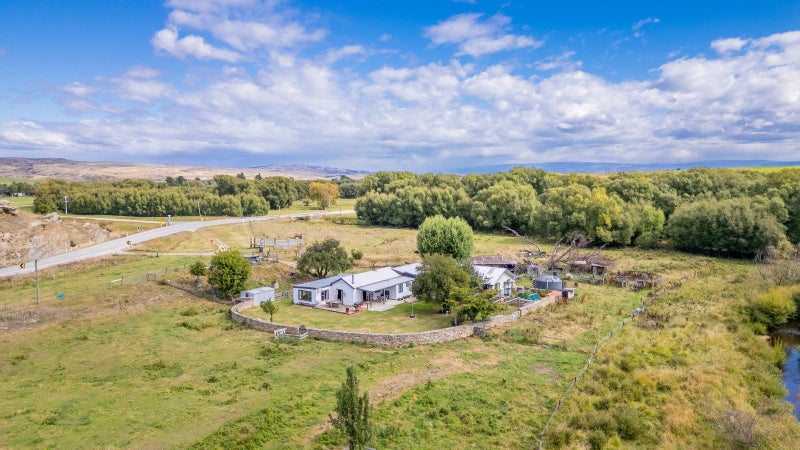 3651 Becks-Lauder Road, Becks, Omakau - Carousel 1