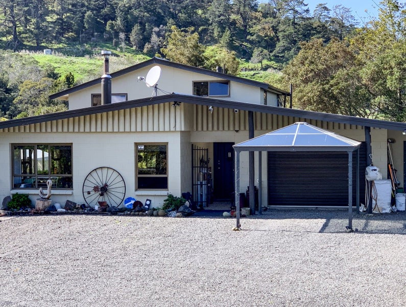 121 Reservoir Road, Waihi, Waihi - Carousel 1