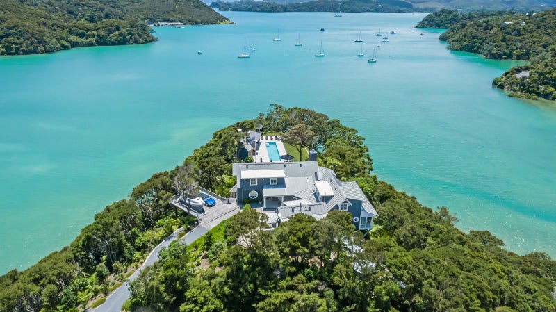 309 Manawaora Road, Parekura Bay - Carousel 1