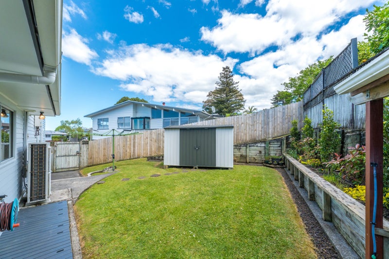 17 Fitzwater Place, Henderson, Auckland - Carousel 34