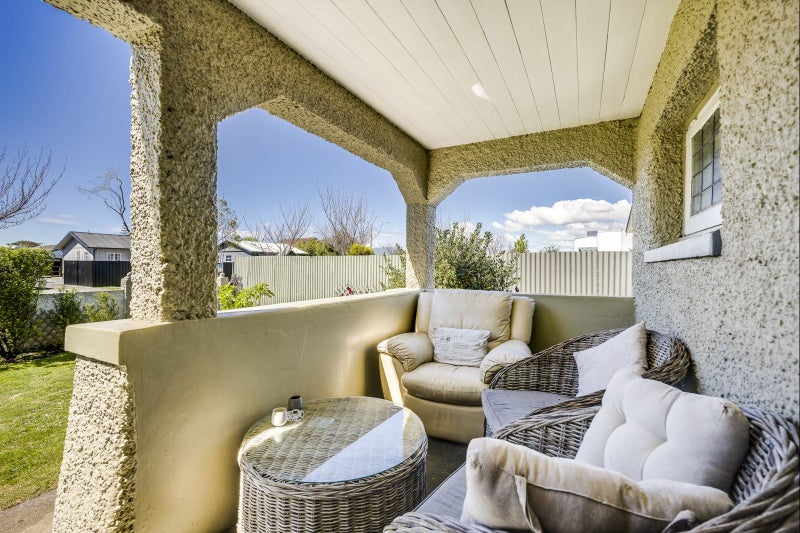 710 Queen Street West, Saint Leonards, Hastings - Carousel 2