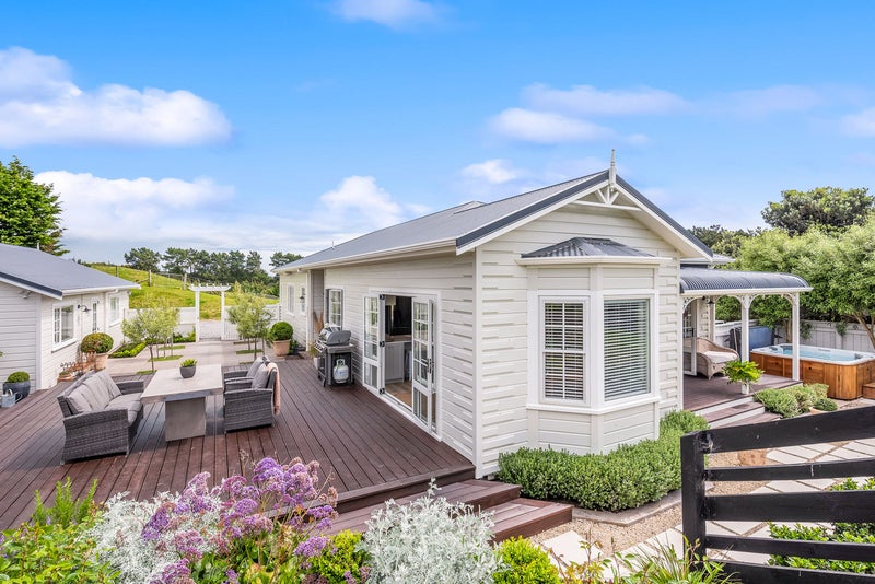 191 Pukenamu Road, Te Horo - Carousel 1