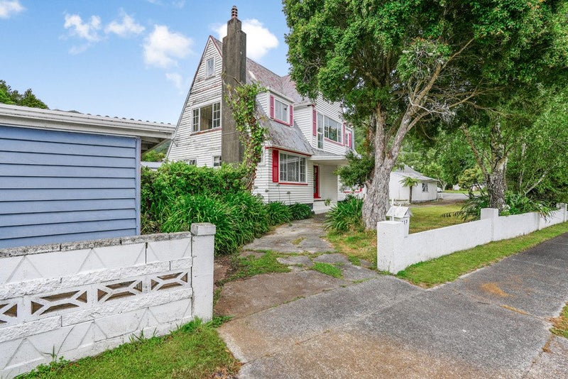 117 Horoeka Street, Stokes Valley, Lower Hutt - Carousel 2