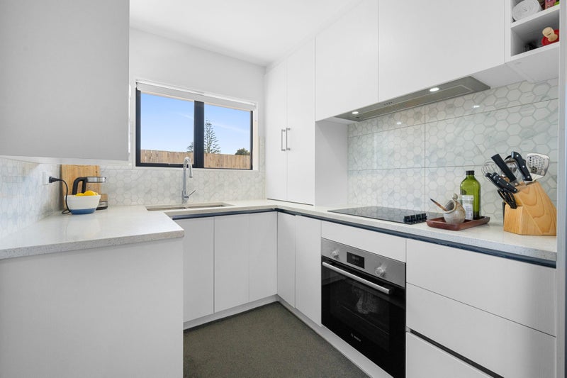 6/47 Hokianga Street, Mangere East, Auckland - Carousel 2
