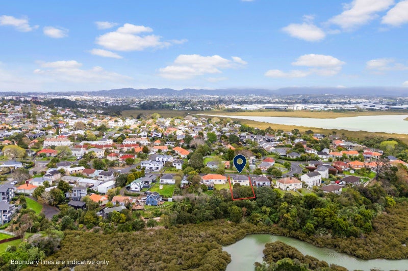 69 Herdman Street, Waterview, Auckland - Carousel 1