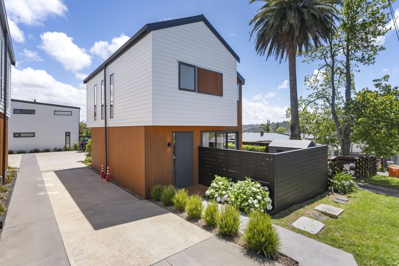 1/48 Salisbury Road, Birkdale, Auckland - Carousel 1