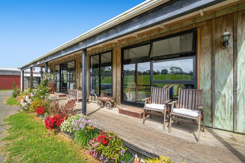 211 Wilson Road, Helensville - Carousel 1