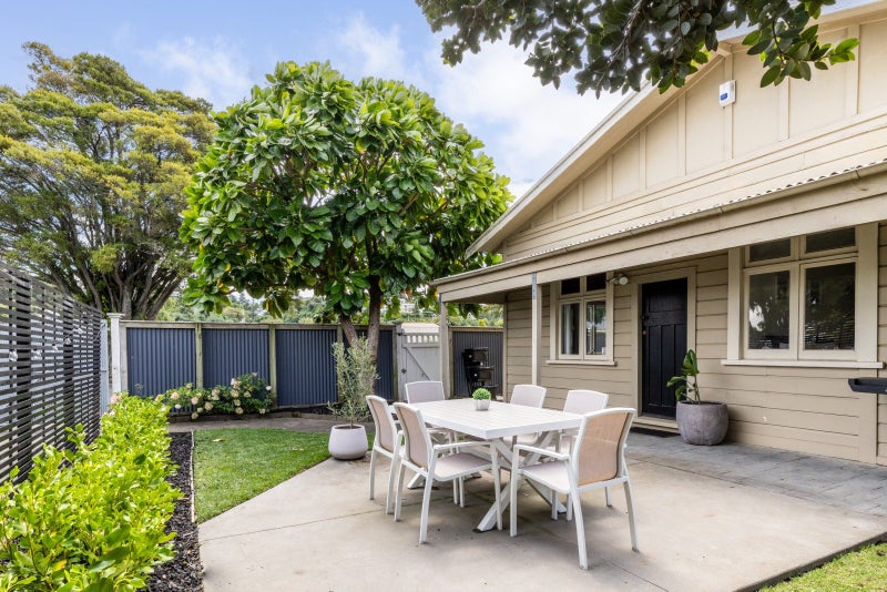 2 Mcdonald Street, Napier South, Napier - Carousel 2