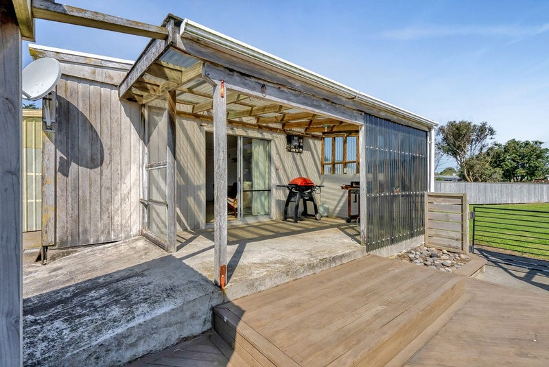 6 Kawei Road, Ohawe, Hāwera - Carousel 2