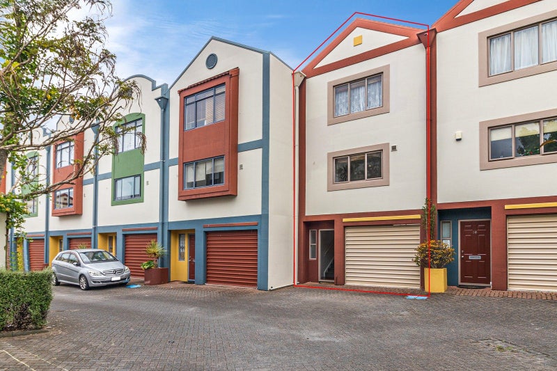 17/14 Ambrico Place, New Lynn, Auckland - Carousel 20