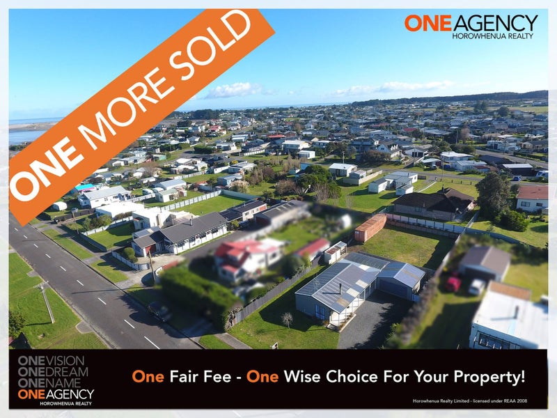 5 Linklater Avenue, Foxton Beach, Foxton - Carousel 1