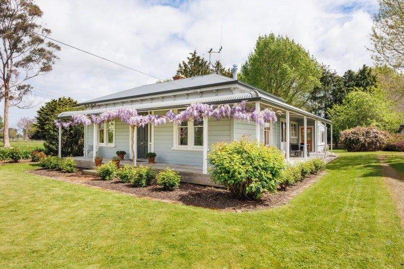 11 Lawton Road, Feilding, Manawatu, Manawatu / Whanganui - Carousel 1