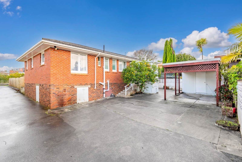 1/13 Ayr Road, Pakuranga, Auckland - Carousel 19