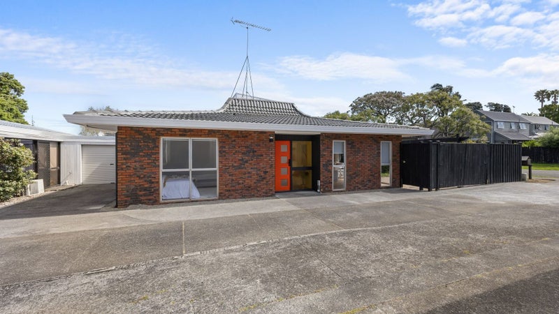 1/12 Imogene Way, Half Moon Bay, Auckland - Carousel 1