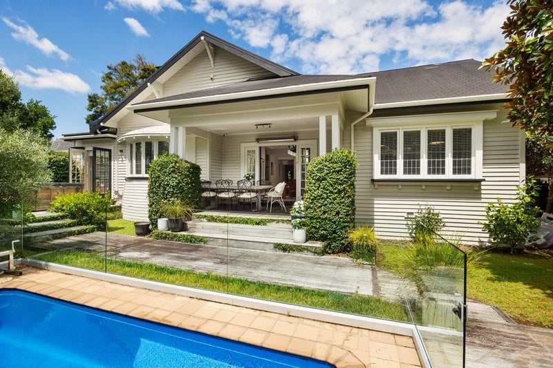 13A Alexis Avenue, Mount Albert, Auckland - Carousel 1