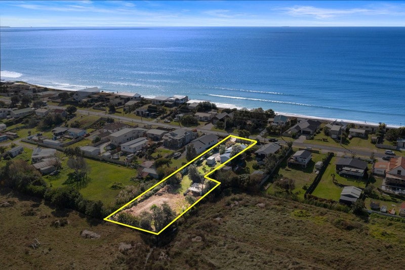 202A Pukehina Parade, Te Puke - Carousel 1