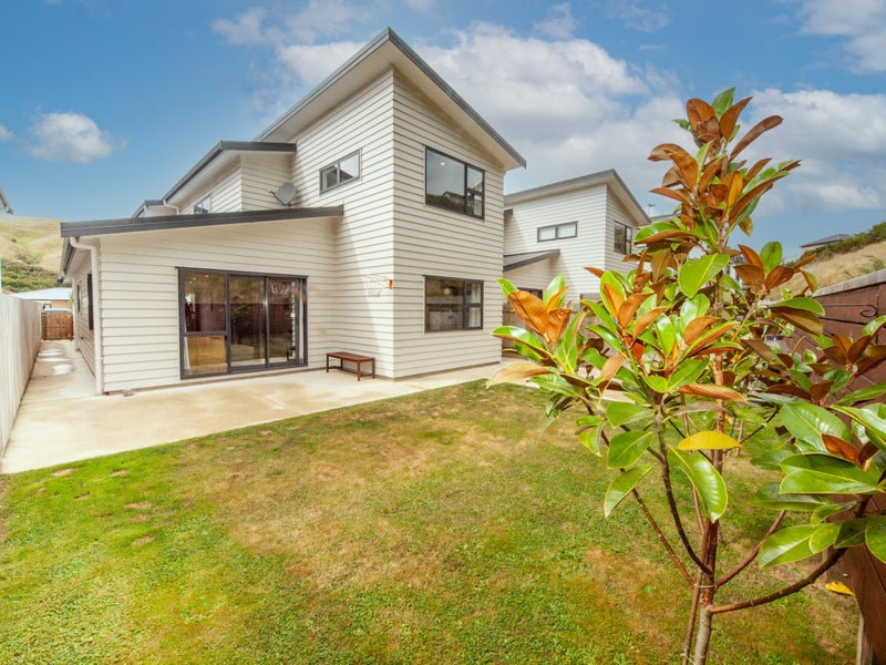 61 Melksham Drive, Churton Park, Wellington - Carousel 2