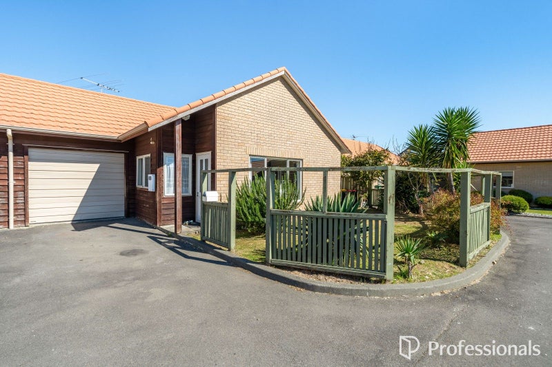 5/5 Pattie Street, Petone, Lower Hutt - Carousel 1
